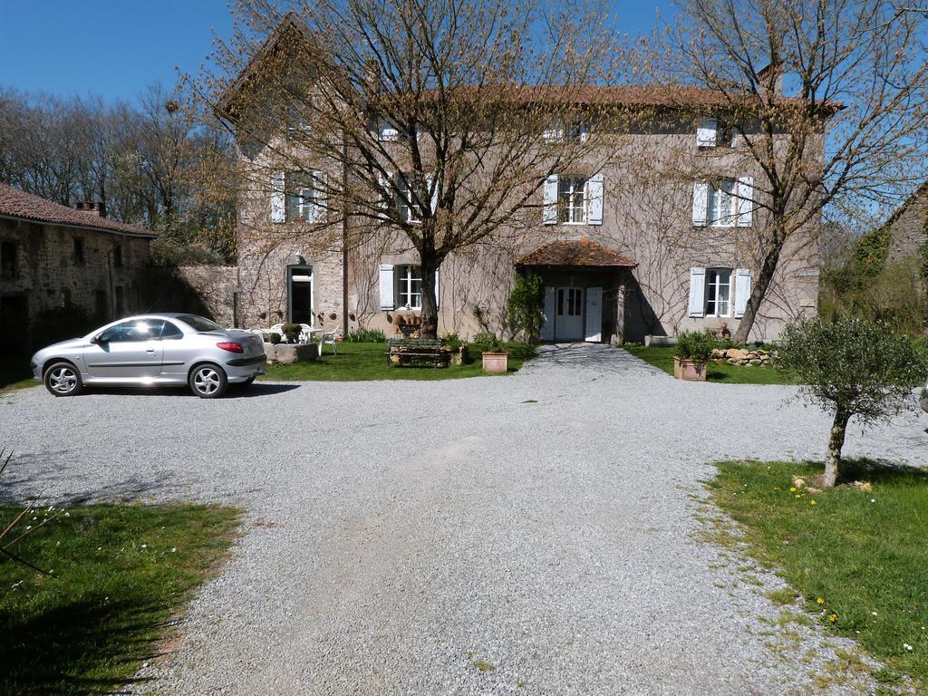 Le Domaine De Panissac Bed & Breakfast Berneuil  Ngoại thất bức ảnh