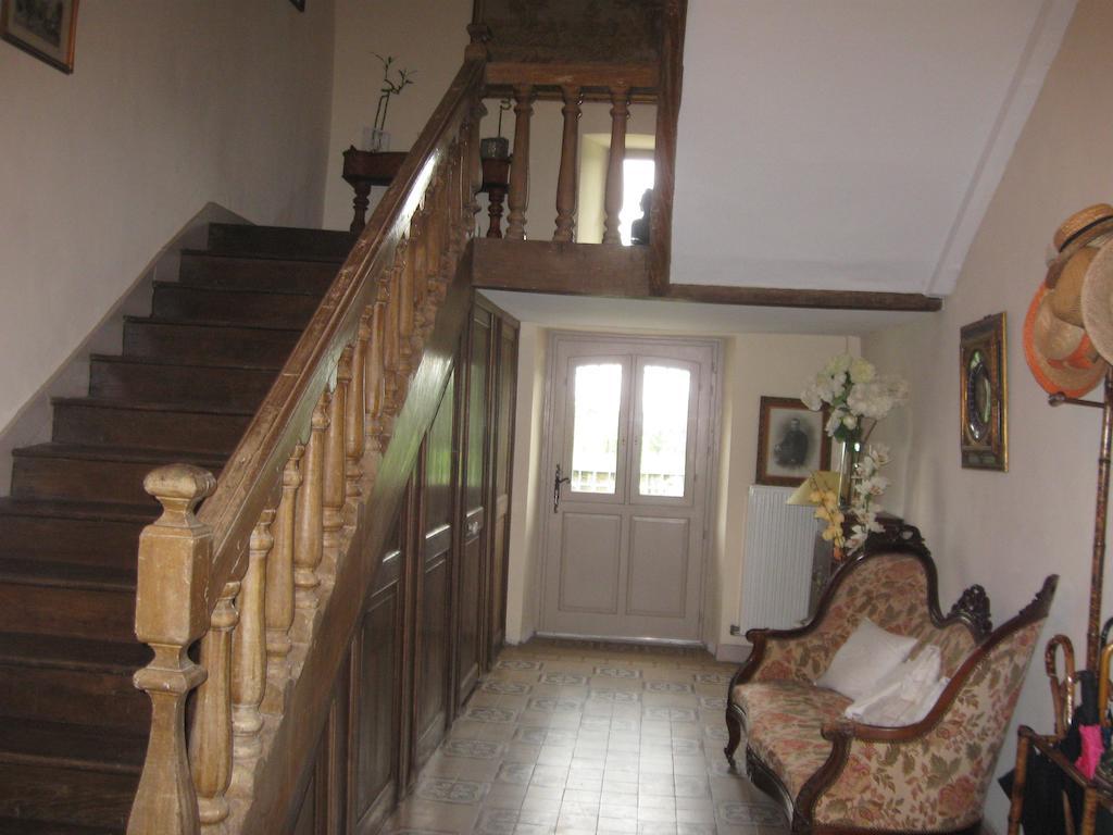 Le Domaine De Panissac Bed & Breakfast Berneuil  Ngoại thất bức ảnh