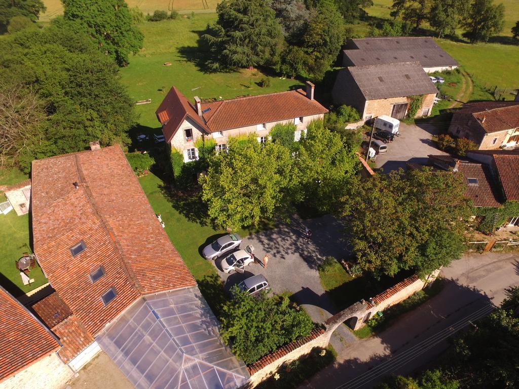 Le Domaine De Panissac Bed & Breakfast Berneuil  Ngoại thất bức ảnh